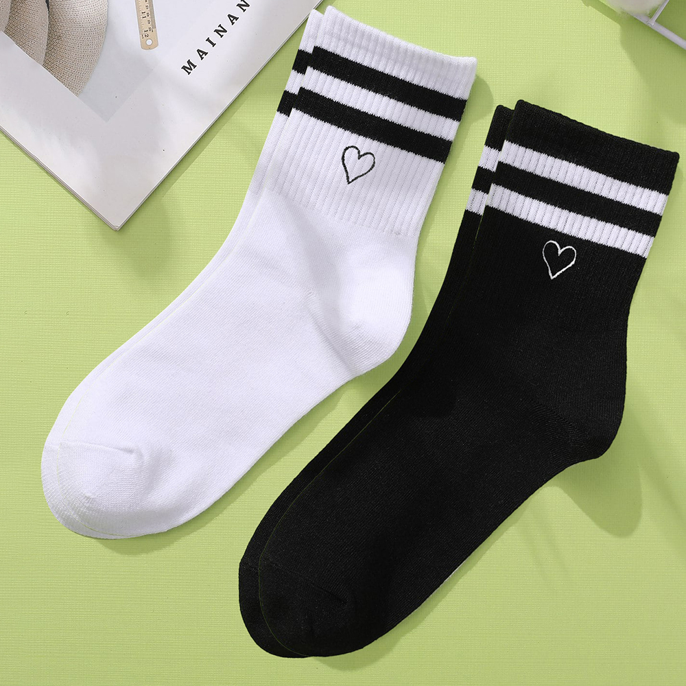 2 Pares De Meias Masculinas E Femininas Com Estampa De Coração – Design Retrô Esportivo Listrado , Casuais Unissex Para